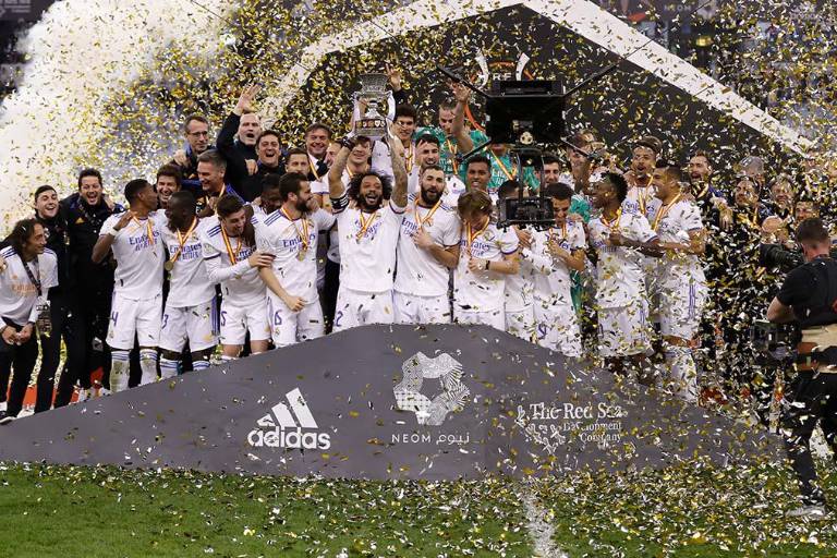 El Real Madrid conquista su duodécima Supercopa al superar al Athletic Club
