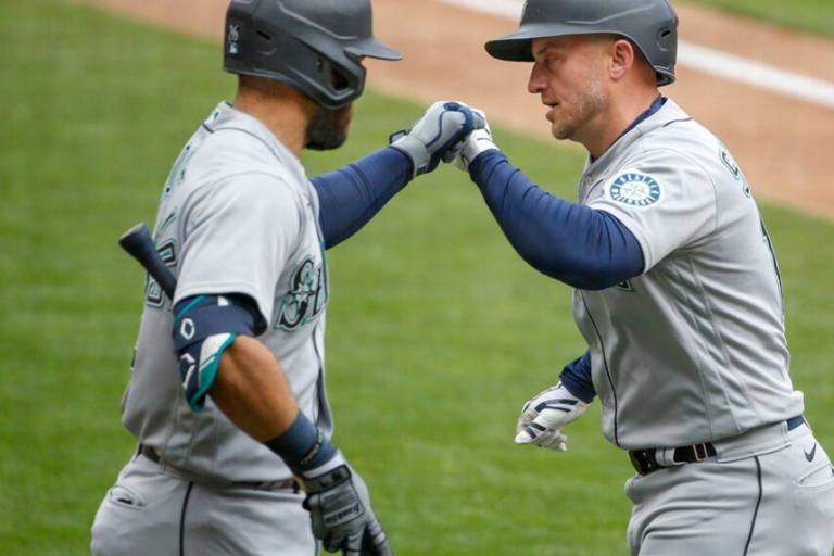 Mariners vienen de atrás y roba victoria a Twins en noveno inning