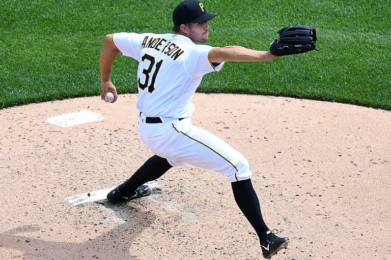 Tyler Anderson pasa de Piratas a Filis, en las Grandes Ligas, de acuerdo a reportes