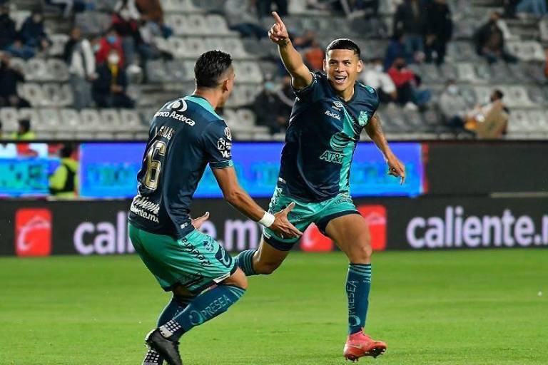 Puebla gana y se mete a zona de Liguilla directa