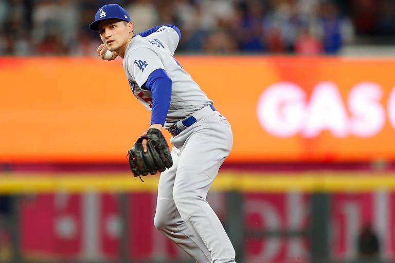 Corey Seager llega a un acuerdo con Rangers de Texas por 325 millones de dólares
