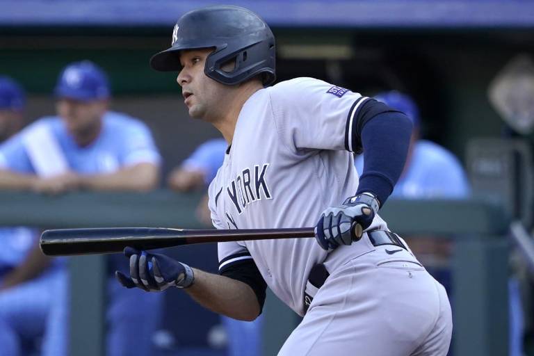 Kiner-Falefa pacta por dos años con los Azulejos