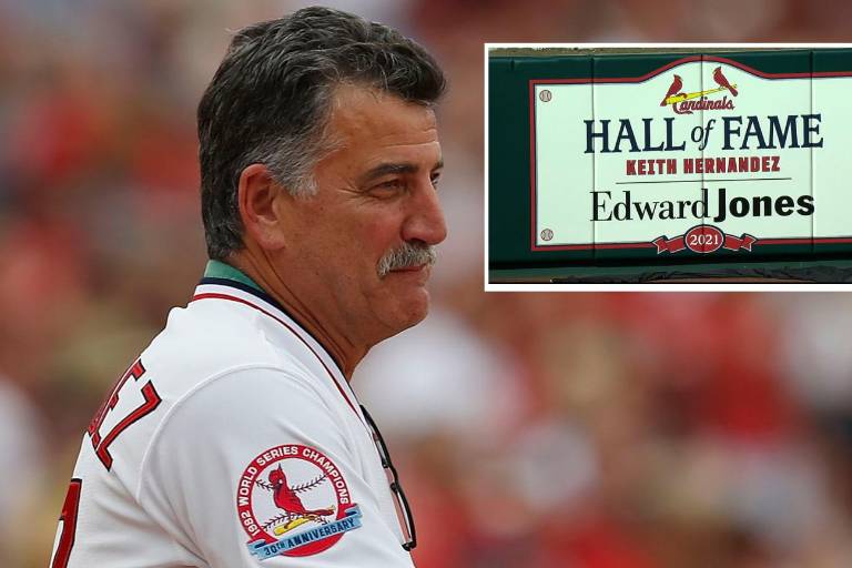 Keith Hernández al Salón de la Fama de Cardenales de San Luis