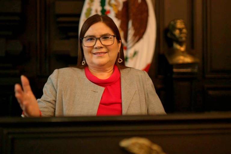 Imelda Castro Castro rinde informe legislativo