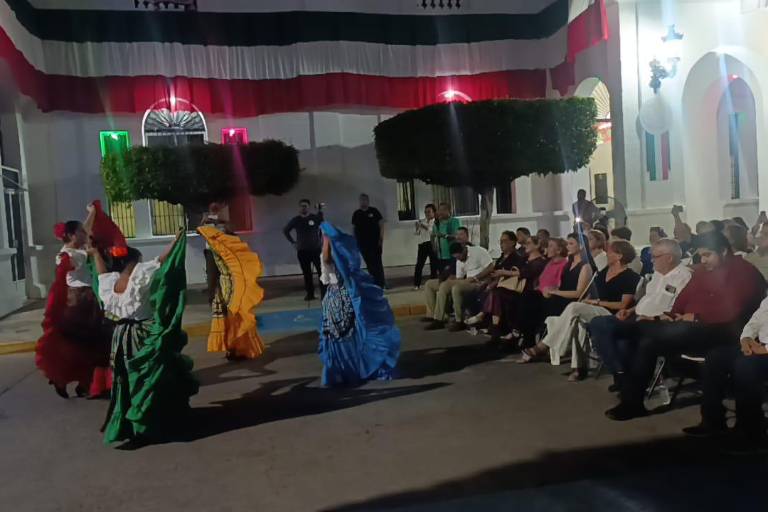 Inician fiestas por el 110 Aniversario de municipalización de Escuinapa