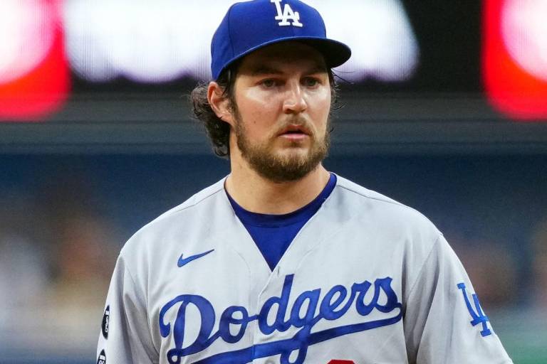 Trevor Bauer colocado en licencia administrativa