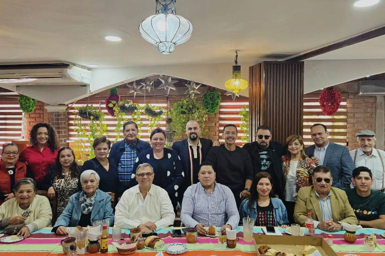 Ratifican mesa directiva del Seminario de Cultura Mexicana