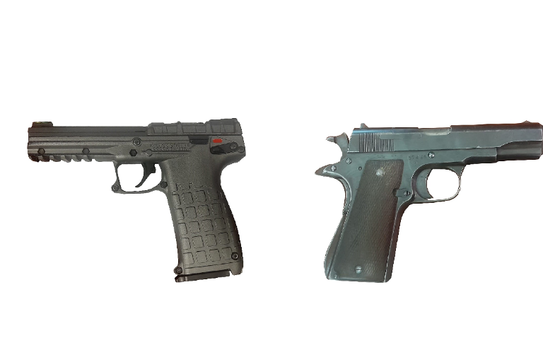 Dos civiles armados son detenidos por policías estatales en Culiacán