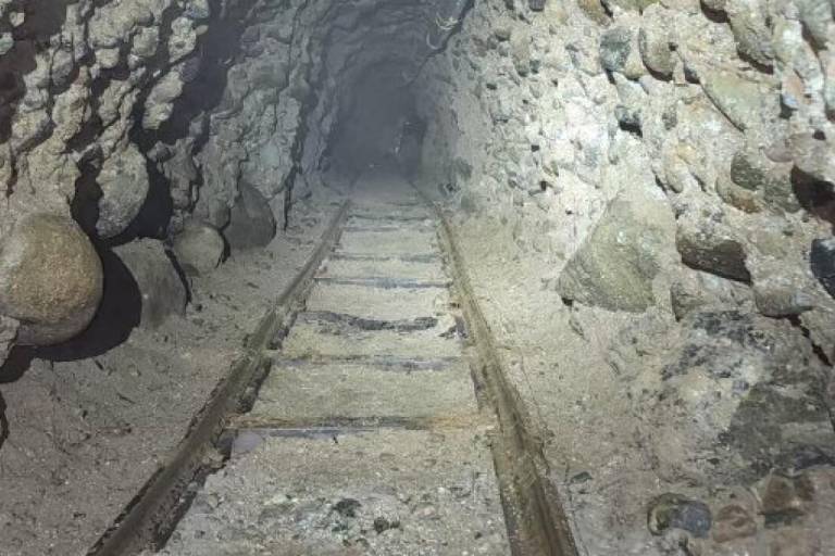 AMLO envía videos a Biden de túnel de Tijuana a San Diego