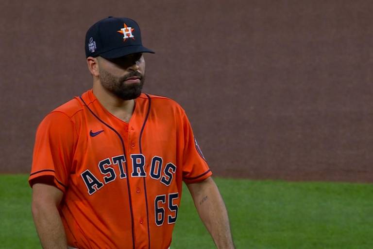 Mazatleco José Urquidy dio la cara por Astros en el Juego 2