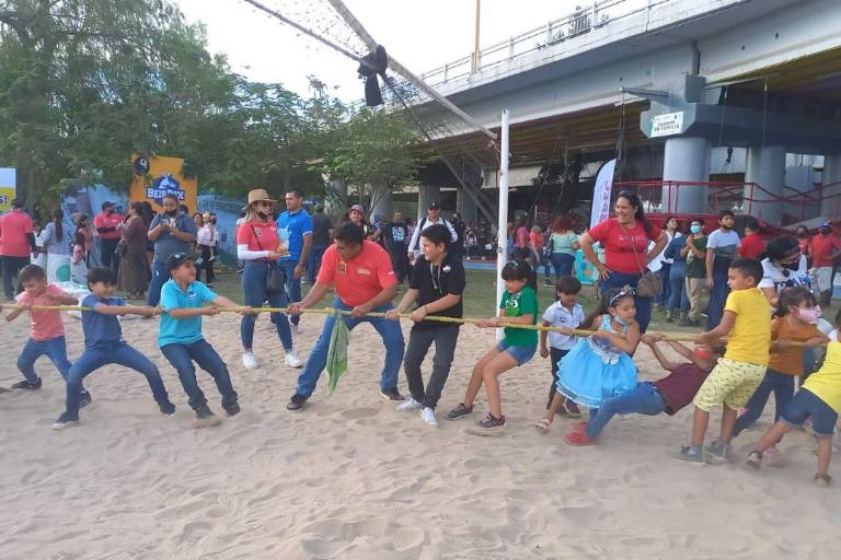 Imdec lleva Feria Deportiva en festejo del Día de la Niñez en Ciudad Mágica Colhuacan