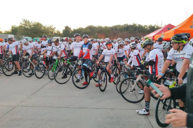 Multitudinaria participación en la edición 11 del Ciclotour Mazatlán
