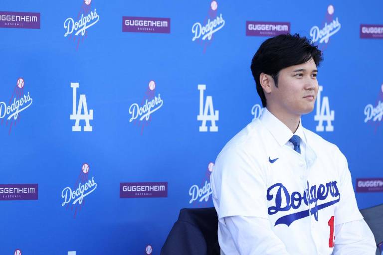 Roberts: Ohtani está dispuesto a defender el jardín izquierdo