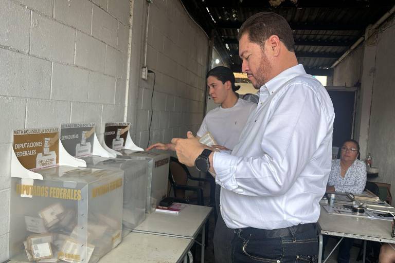 Óscar Valdez denuncia irregularidades al votar en casilla de la Miguel Alemán, en Culiacán