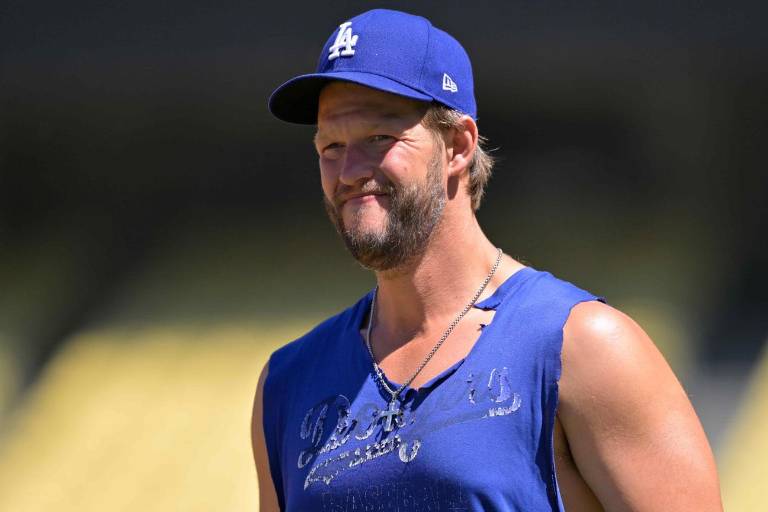 Kershaw suelta el brazo; Dodgers esperan que regrese este año