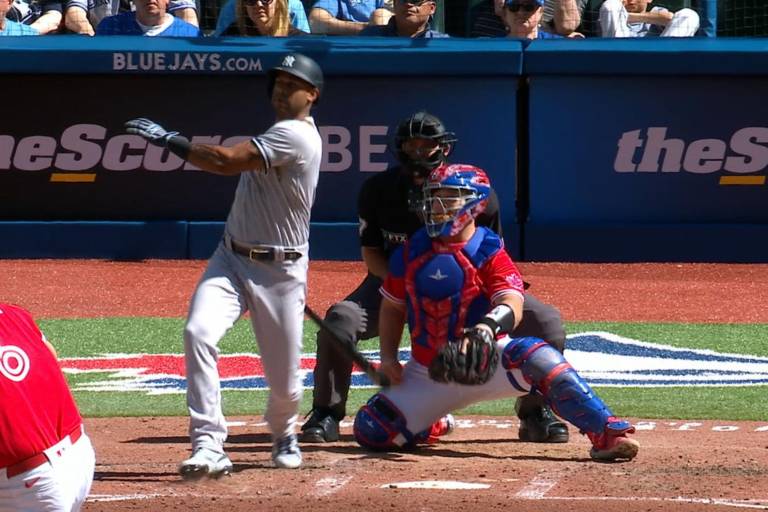 Hicks da hit clave y Yanquis blanquea a Azulejos