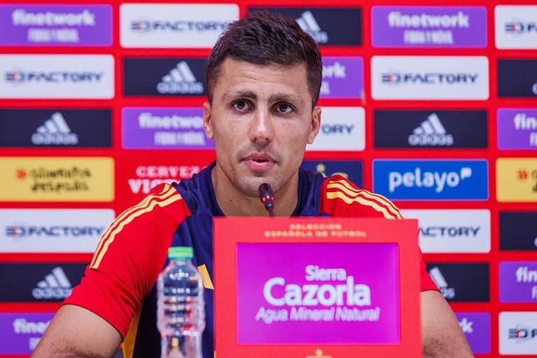 No vamos a cambiar nuestra manera de jugar: Rodrigo Hernández
