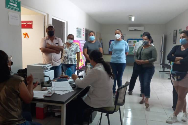 Habitantes de Teacapán reclaman desaparición de Comité de Salud