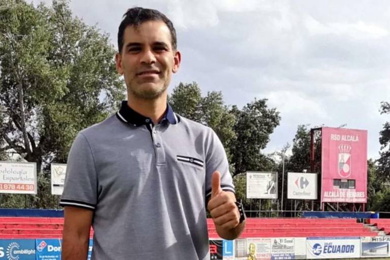 Rafael Márquez da por terminada su primera experiencia como entrenador al frente del Real Alcalá