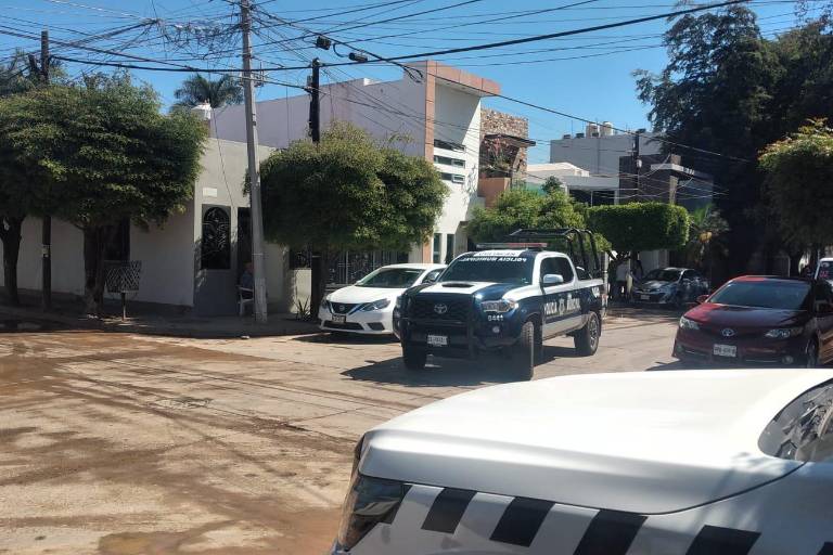 Persona cae de la segunda planta de una vivienda y pierde la vida