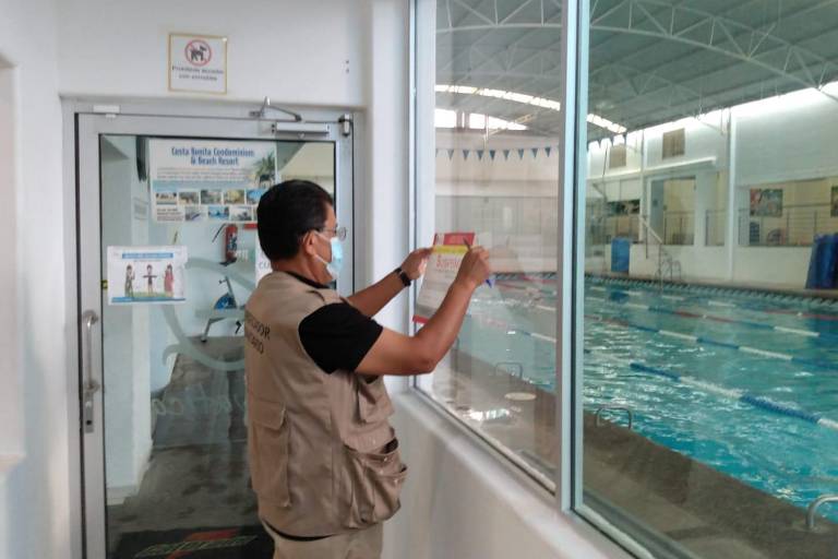 Suspenden dos negocios en Culiacán por incumplir con protocolos de sanidad contra el Covid-19