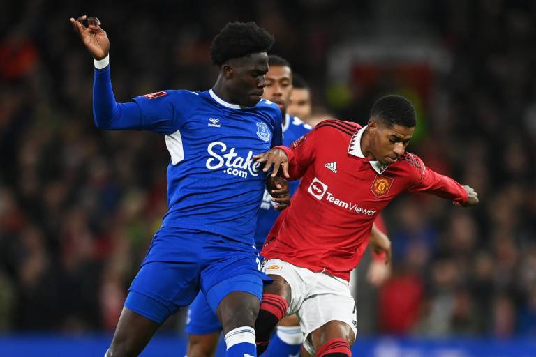 Manchester United se presenta en la FA Cup con un triunfo ante Everton