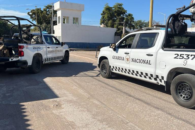Atacan a balazos la base de la Policía Municipal de Navolato, en Villa Juárez