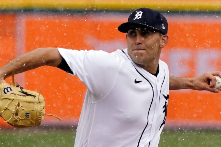 Miguel Cabrera la bota y Tigres de Detroit debutan con triunfo