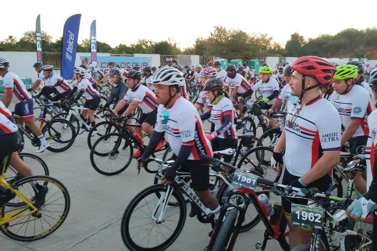 Multitudinaria participación en la edición 11 del Ciclotour Mazatlán