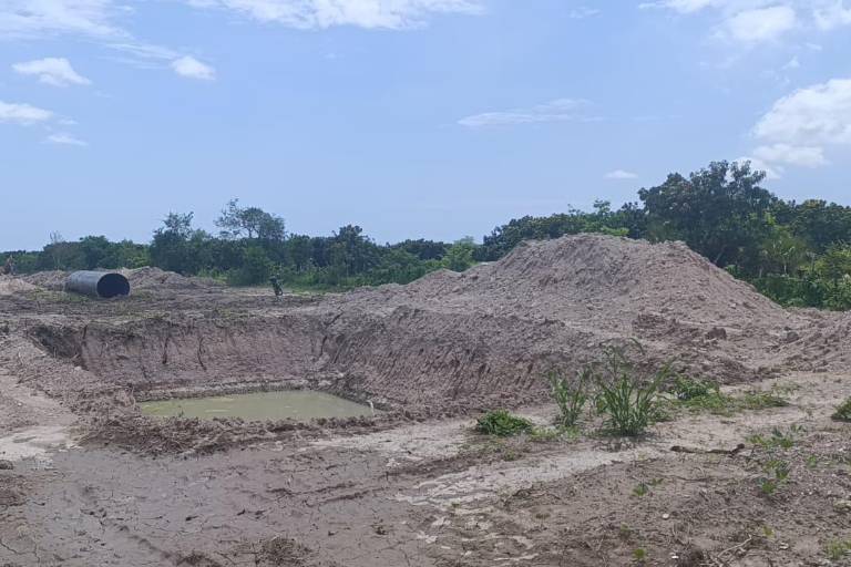 Trabajos de tubería para área de riego en Presa Santa María en Escuinapa avanzan 40%