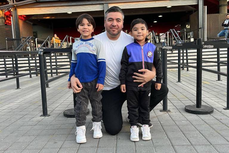 Disfruta la afición de una emocionante final de beisbol