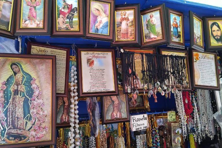 Reportan vendedores de artículos religiosos bajas ventas durante Semana Santa
