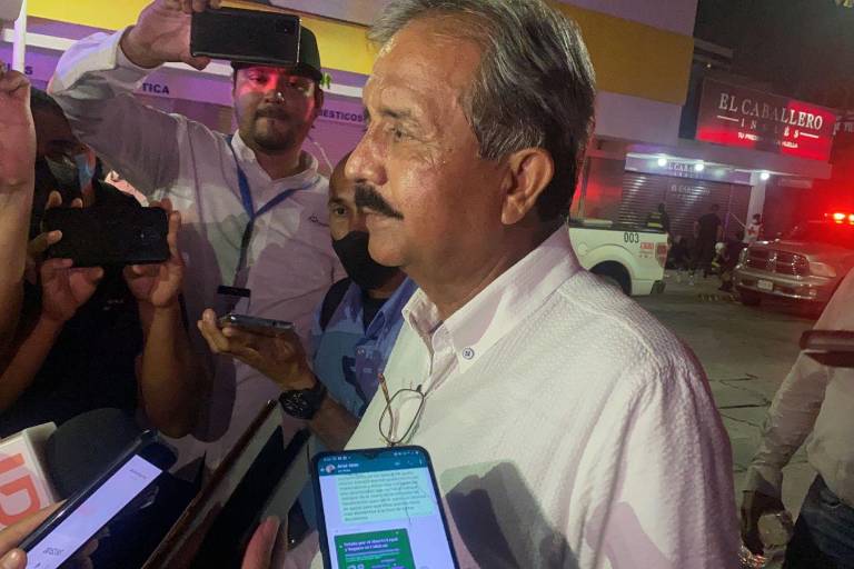 Alcalde de Culiacán confirma una mujer muerta en derrumbe de zapatería; ordena a Protección Civil investigar inmuebles del Centro