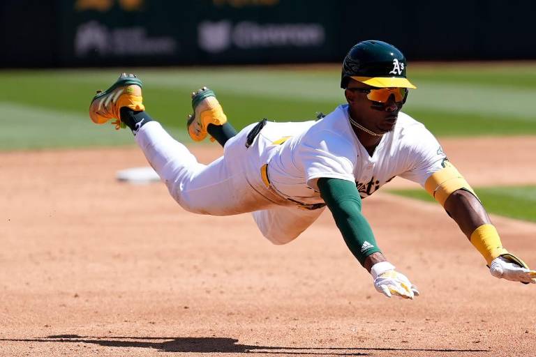 Atléticos inhabilitan a Esteury Ruiz por un problema en la muñeca