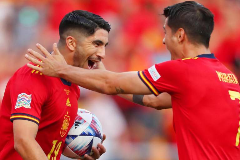 España vence a República Checa y toma liderato de su grupo en la Nations League