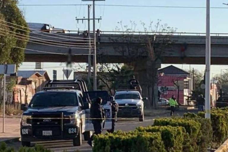 Cuelgan dos cuerpos en puente de Ciudad Cuauhtémoc, Zacatecas