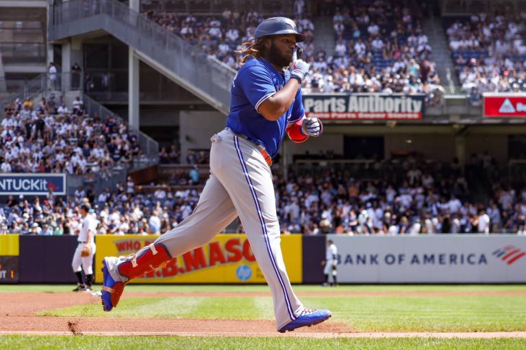 Vladimir Guerrero llega a 40 jonrones y mantiene en racha a Azulejos de Toronto