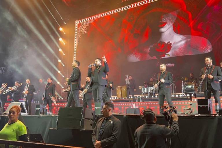 Cierra la Banda MS su gira de aniversario en Ciudad de México