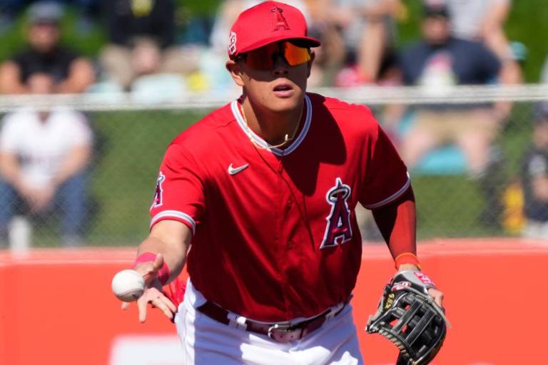 Gio Urshela luce como gran alternativa para el campo corto de Angelinos