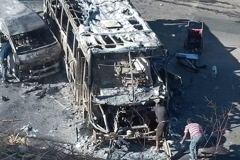 Sigue la quema de vehículos este jueves en Culiacán
