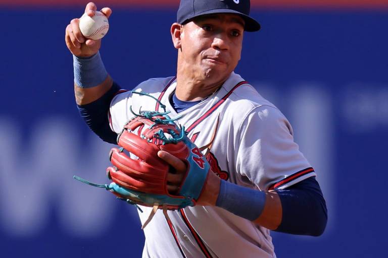 Adrianza, Strickland a Angelinos bajo pactos de liga menor