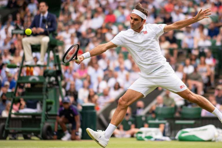 Roger Federer avanza a octavos de final en Wimbledon