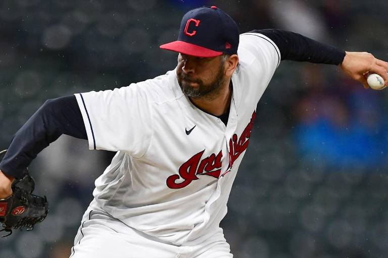 Óliver Pérez es puesto en asignación por Indios de Cleveland