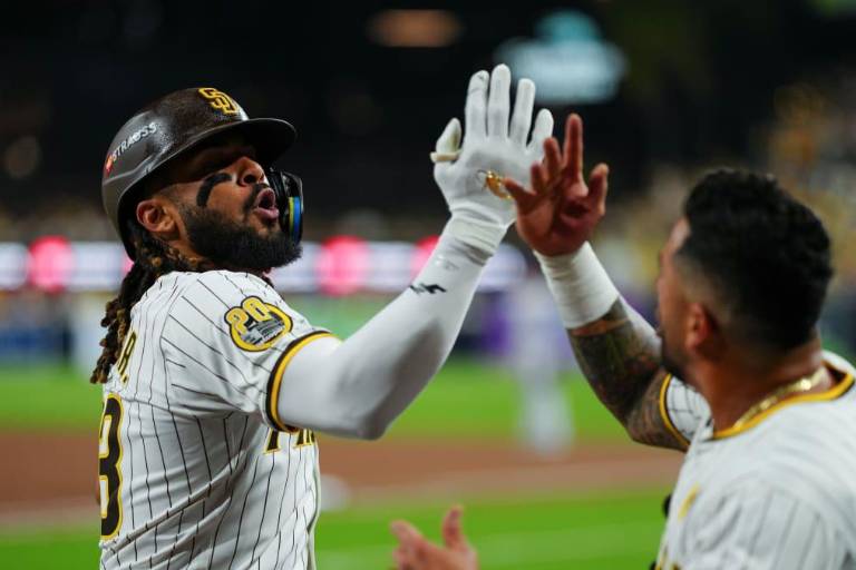 Tatis Jr. lidera explosivo ataque de Padres para tomar ventaja en la SDLN