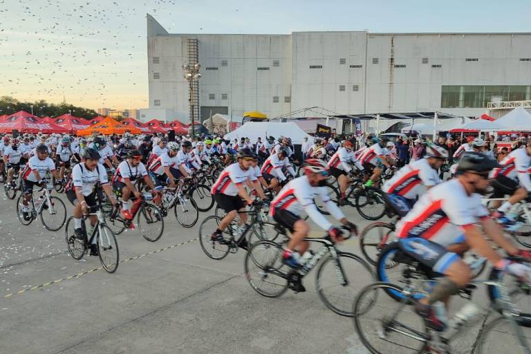 Multitudinaria participación en la edición 11 del Ciclotour Mazatlán