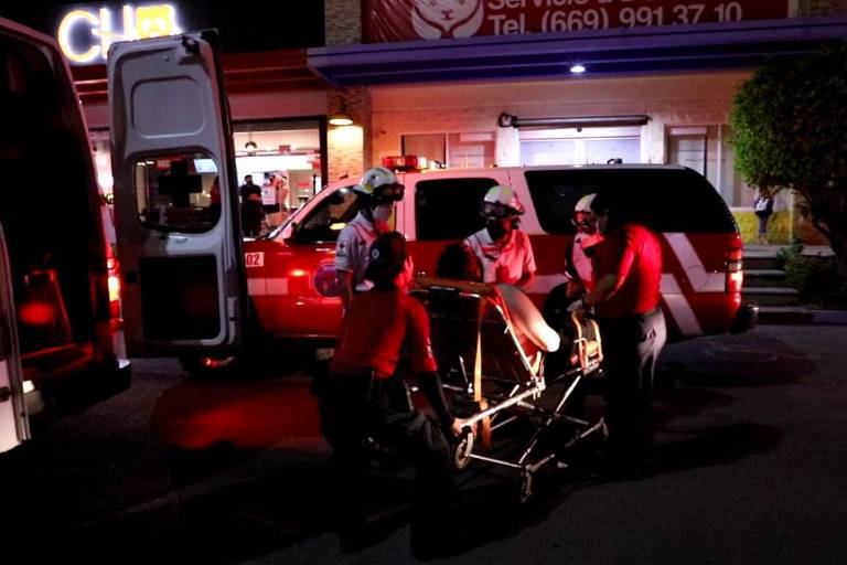 Cocinero resulta herido por explosión de horno en restaurante del Toreo en Mazatlán