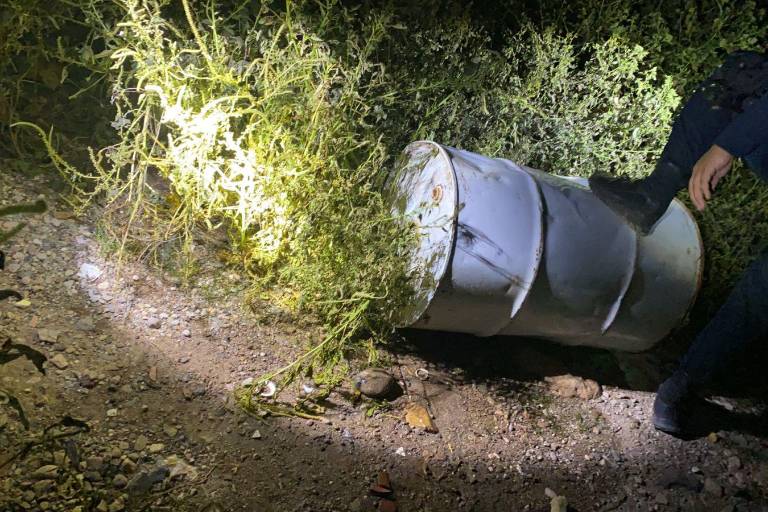 Hallan un tambo con residuos tóxicos en las inmediaciones de la colonia Villa Bonita en Culiacán
