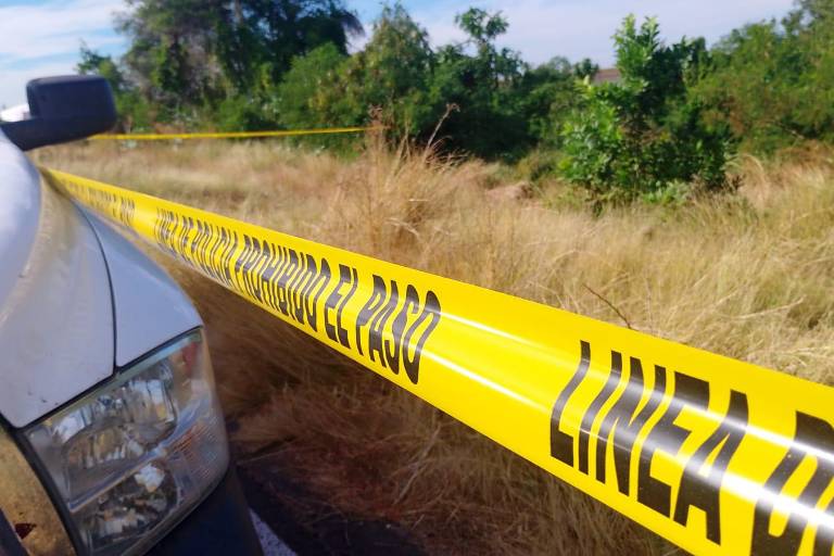 Hallan cuerpo calcinado en camino rural de Costa Rica, al sur de Culiacán