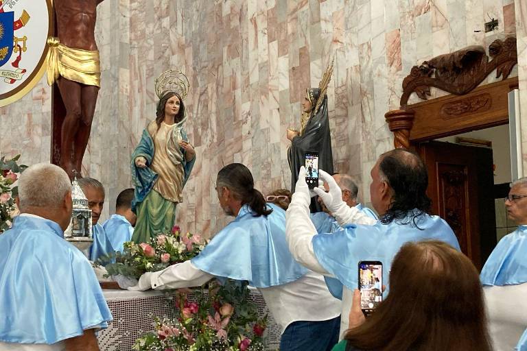 Visita de la Virgen de Nazaret llena de júbilo a la Parroquia de Nuestra Señora del Carmen