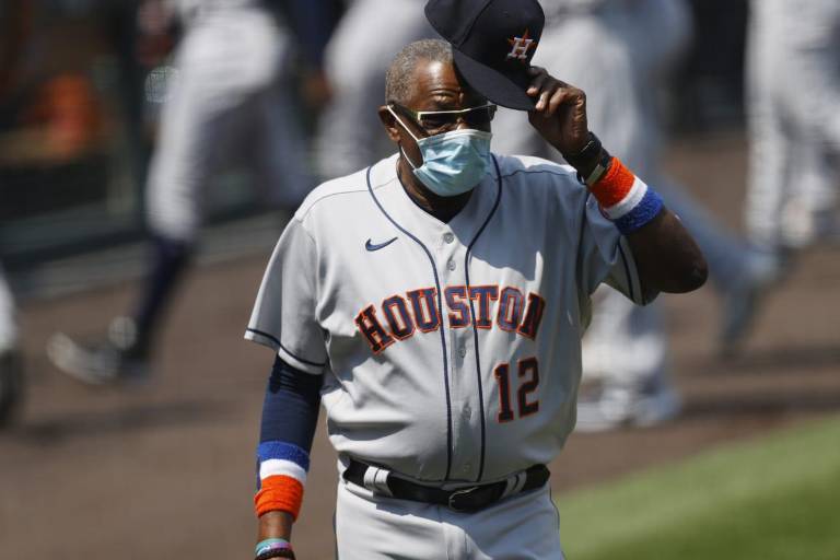 Dusty Baker, mánager de Astros, arroja positivo a Covid-19